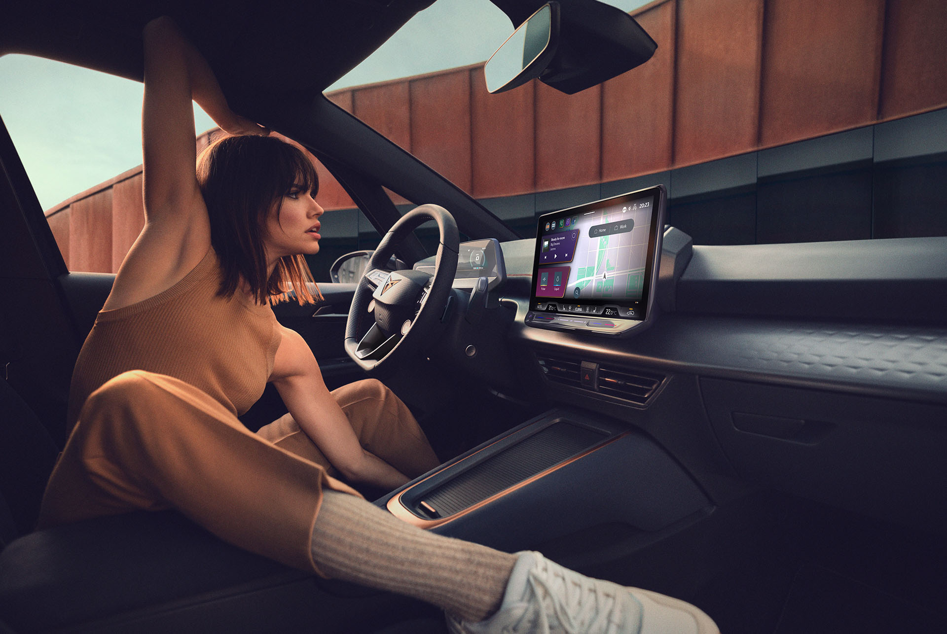 CUPRA Born 2024 - Dashboard's technology and blue upholstery